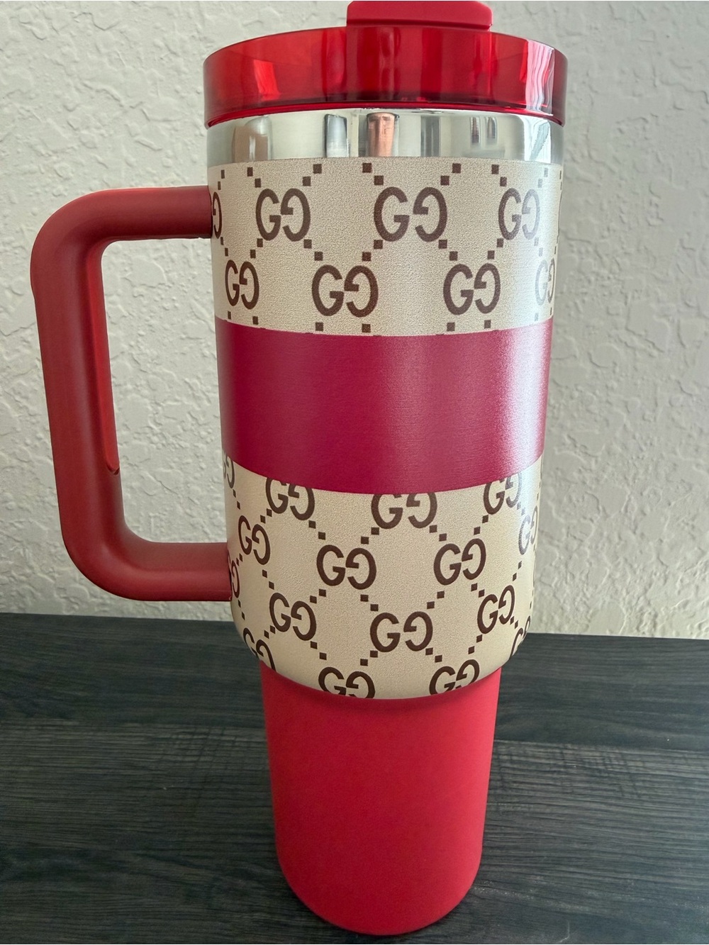 40 oz Red Beige Fashion Print Tumbler with Handle & Straw - Picture 4 of 7